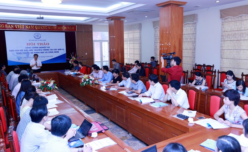  Nâng cao nghiệp vụ truyền thông cho các cán bộ đầu mối KH&CN